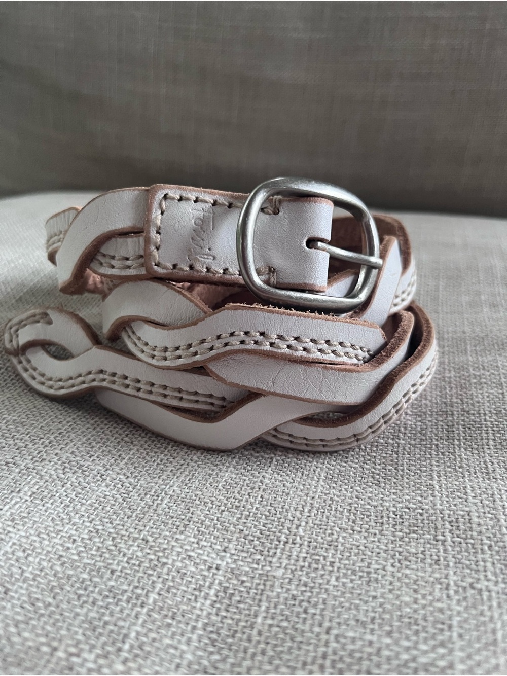 Fossil White Braided Belt with Rough Sueded edges and Silver Buckle
